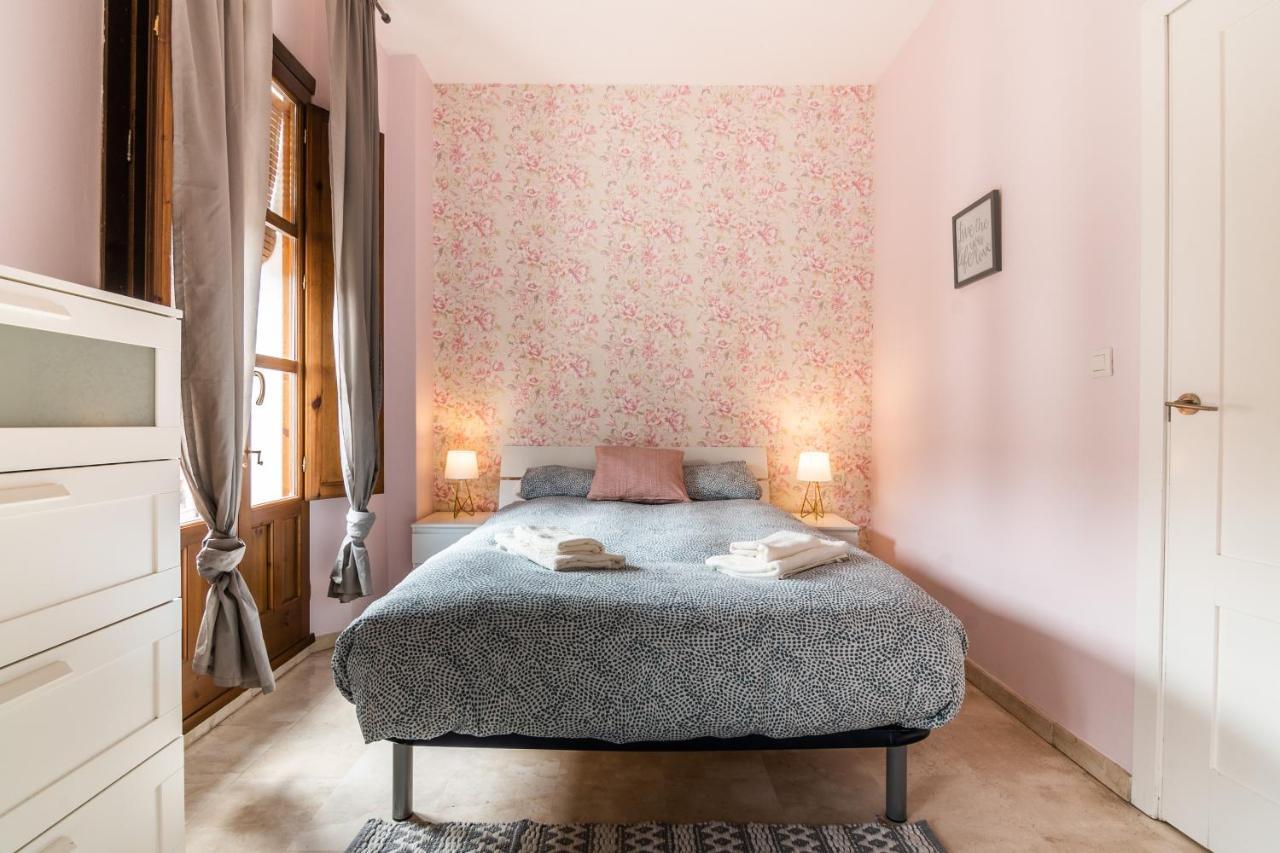 Tuguest Isabel La Catolica II Apartment Granada Eksteriør billede